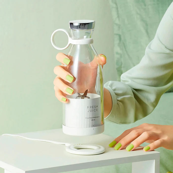 FRESHJUICE | PORTABLE MINI BLENDER