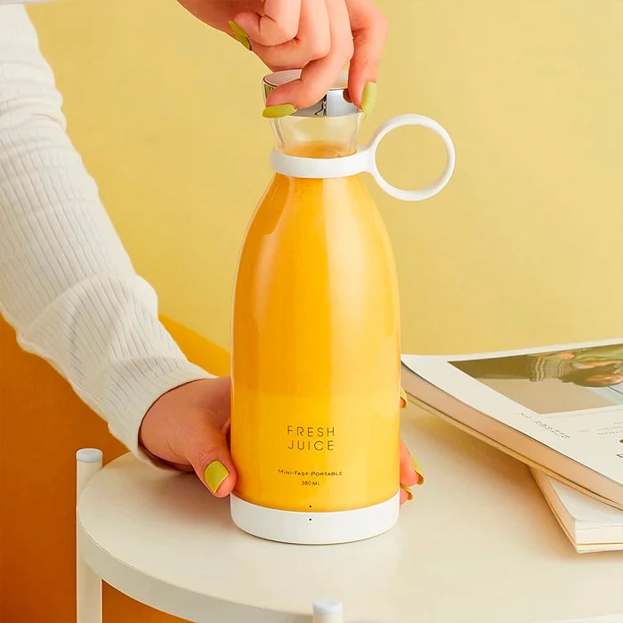 FRESHJUICE | PORTABLE MINI BLENDER